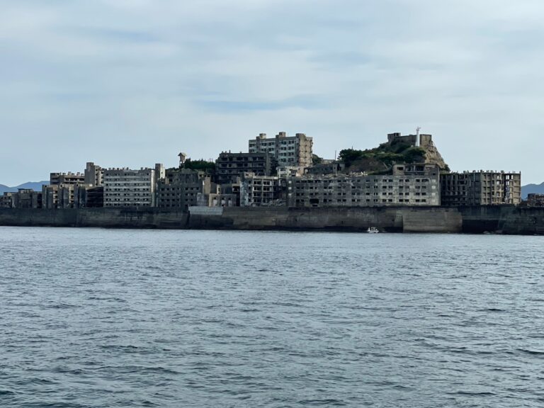 LINE ALBUM 軍艦島 241225 66 768x576